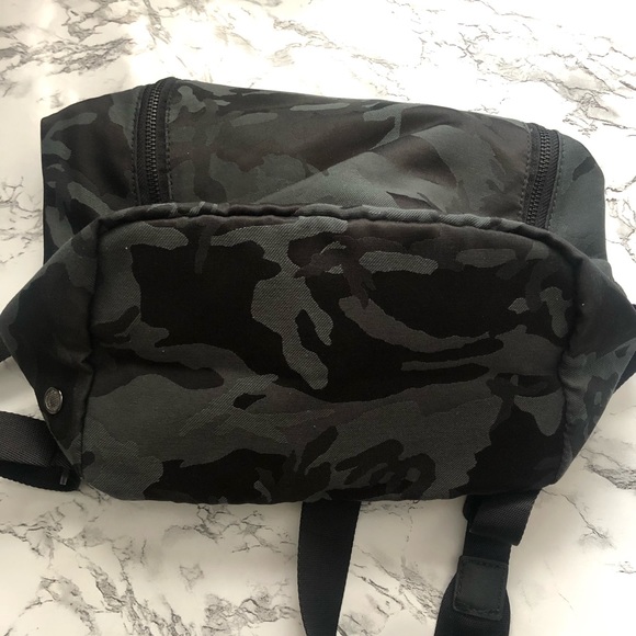 Lululemon City Adventurer Backpack Mini *10L Camo - Picture 5 of 12